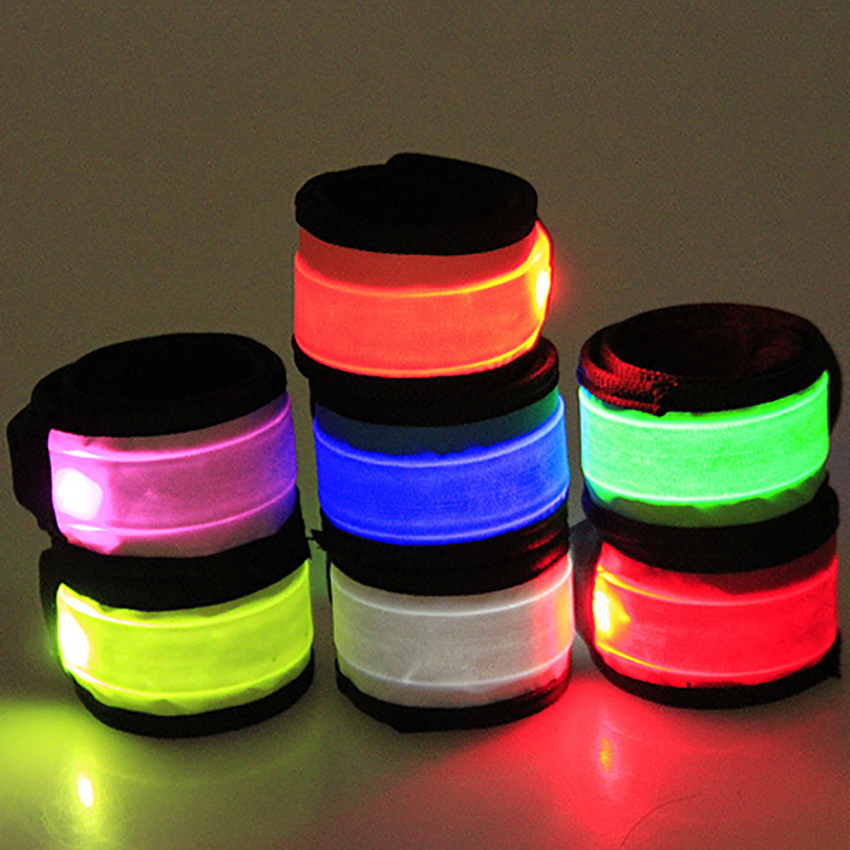Erkekler ve Kadınlar için LED  - Running Gear Of The Year incelemesi ve fiyatı